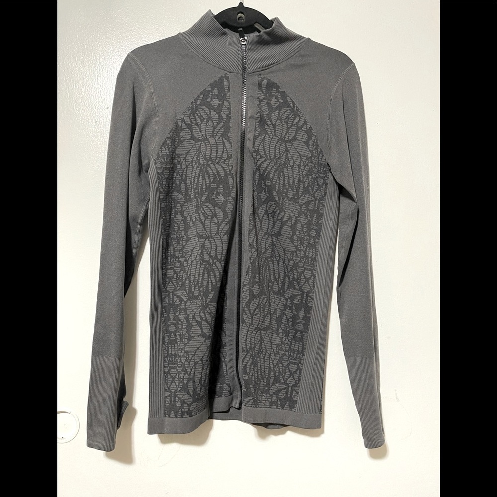 Young USA sweatershirt zipper